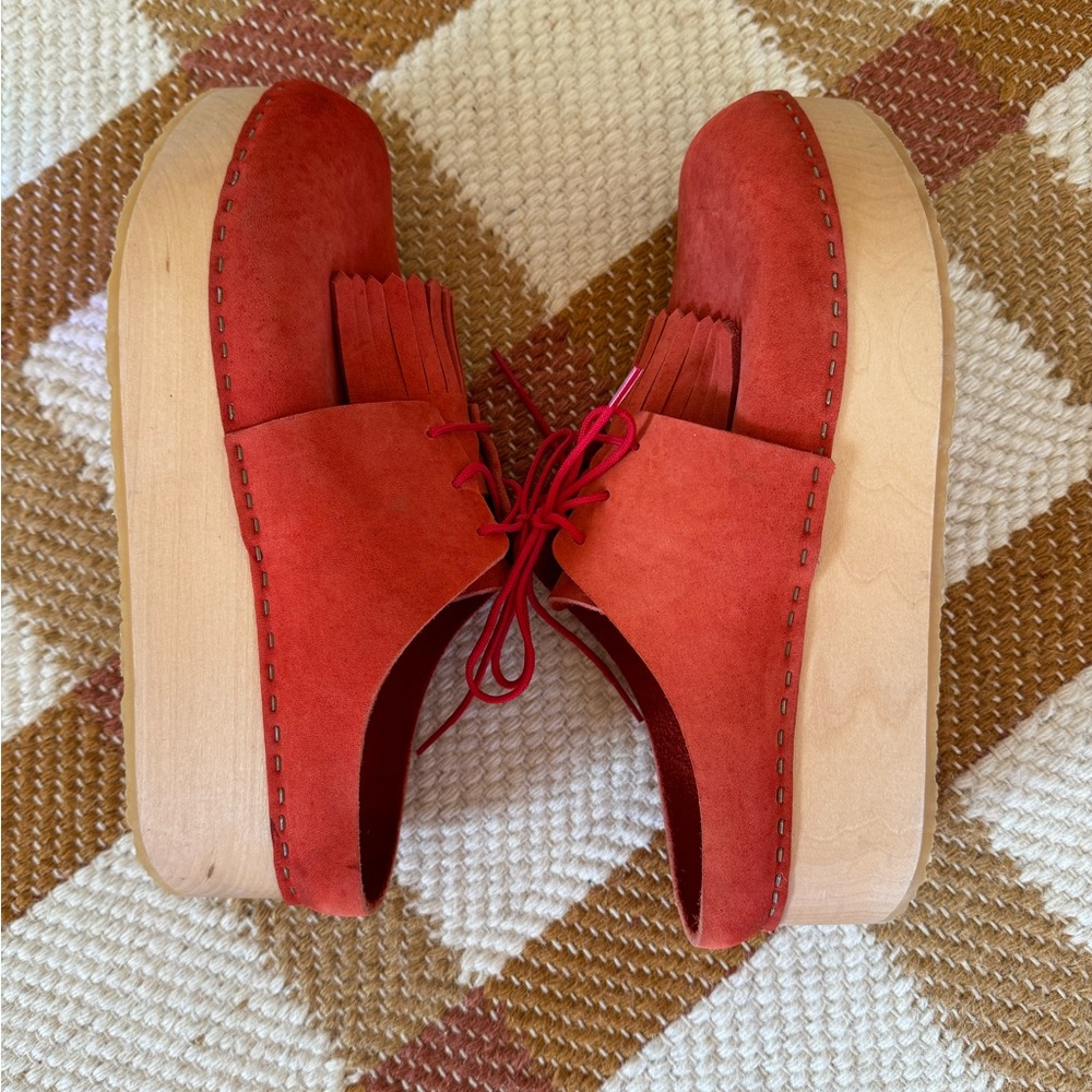 Bryr Red Suede Fringe Lace-Up Clogs - Picture 4 of 5